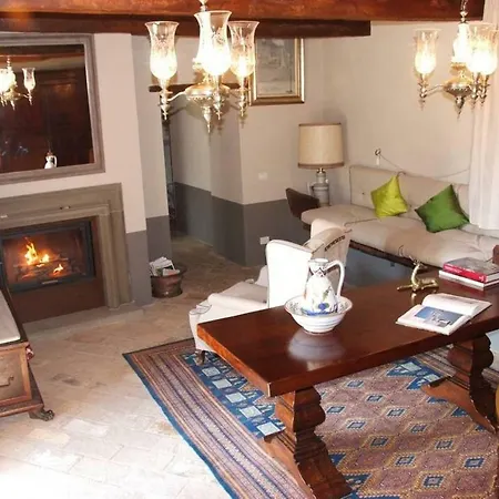 Holiday Home Via Nazareno Tabarrini - 2